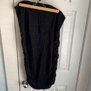 Black fitted skirt, maternity